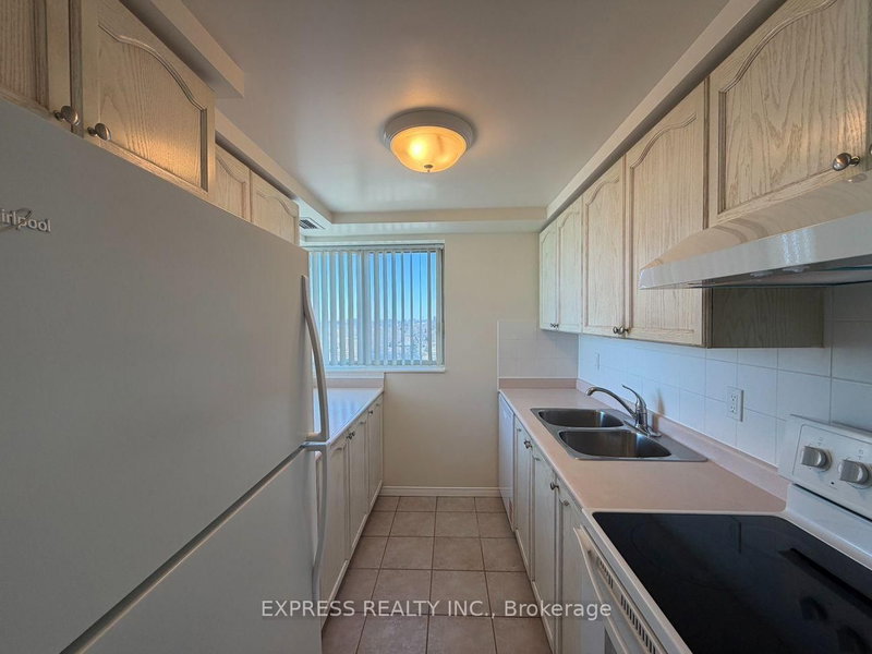LPH07 - 39 Pemberton Avenue