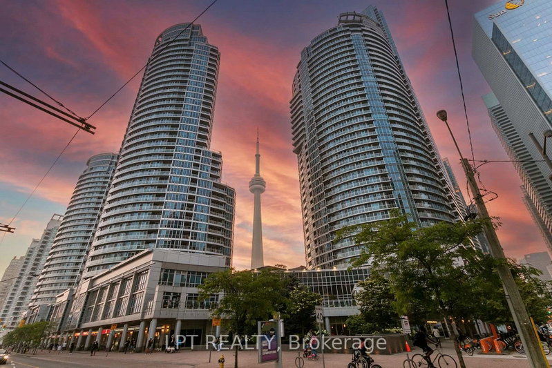 2604 - 208 Queens Quay W