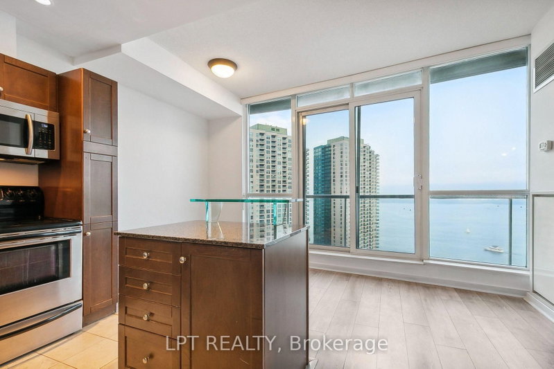2604 - 208 Queens Quay W