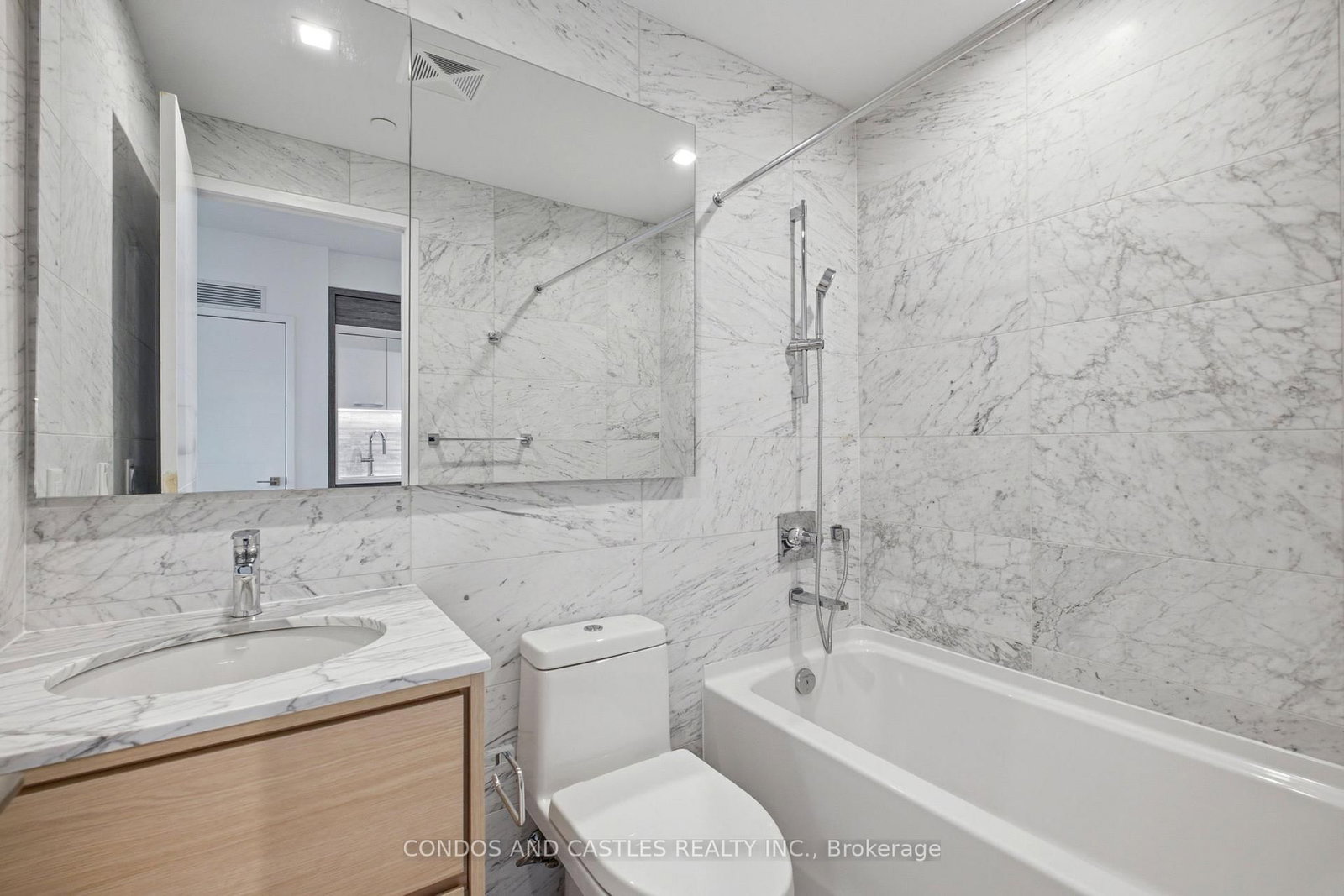 29 Green Trail Court • #1805 • Toronto, ON photo 39