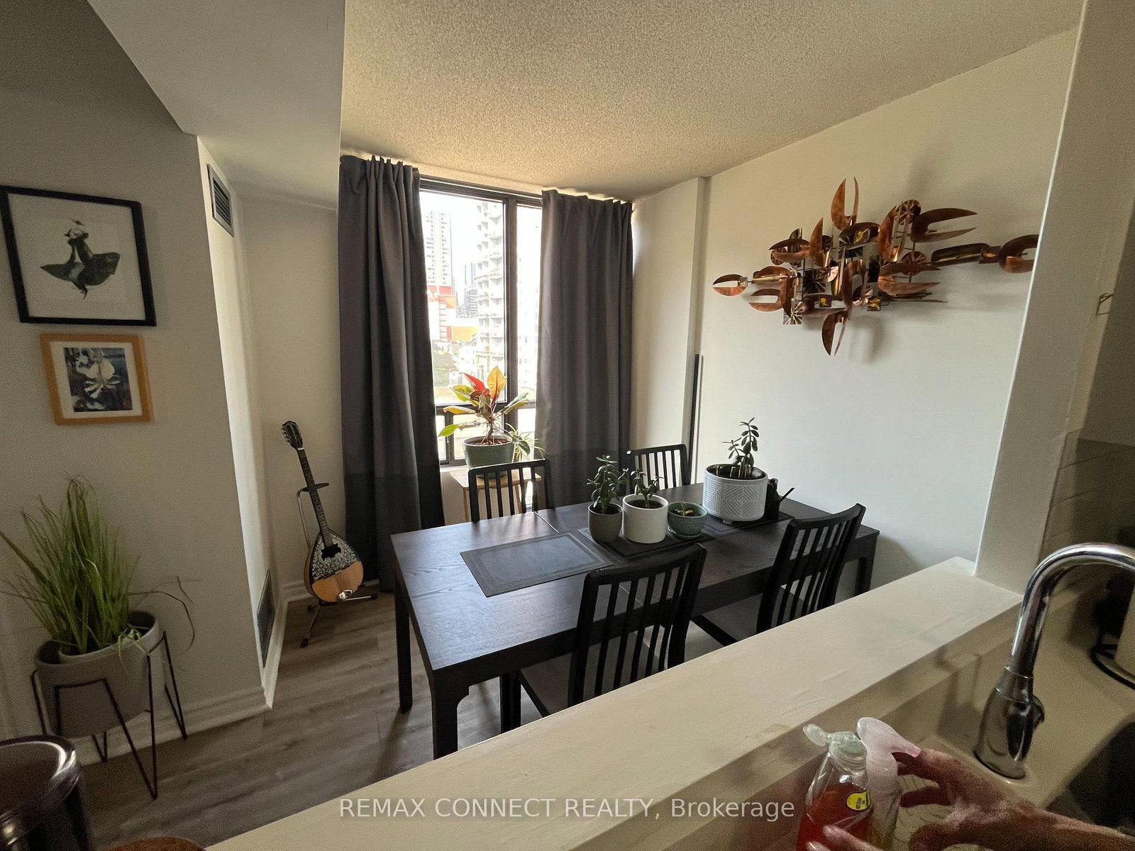 117 Gerrard Street • #601 • Toronto, ON photo 16