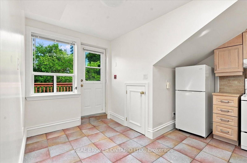12 Foxbar Rd photo 5