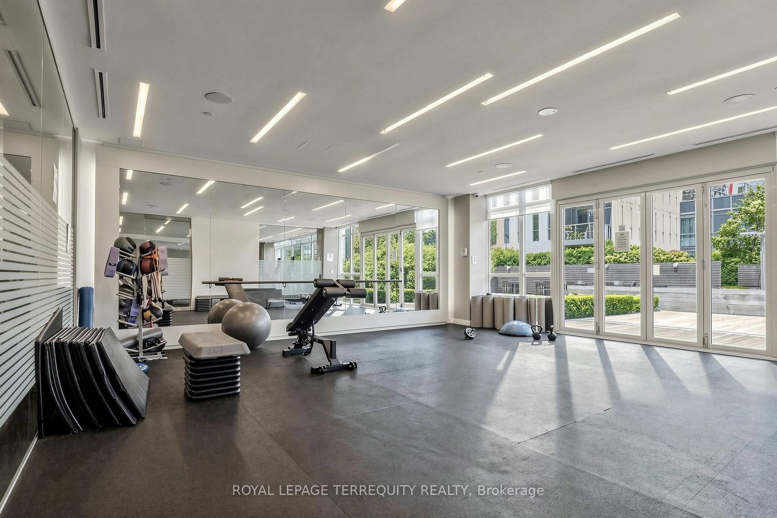 55 Regent Park Boulevard • #415 • Toronto, ON photo 38
