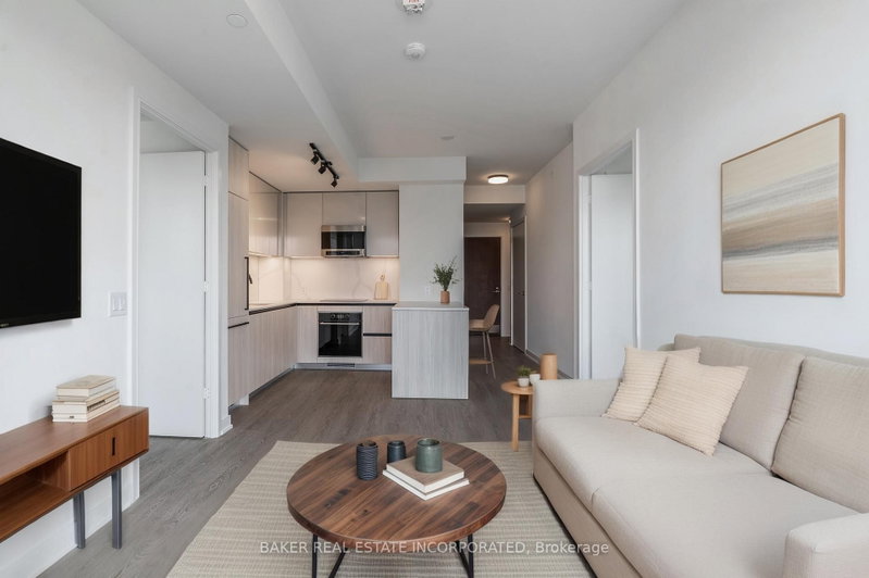 1117 - 425 Front Street E