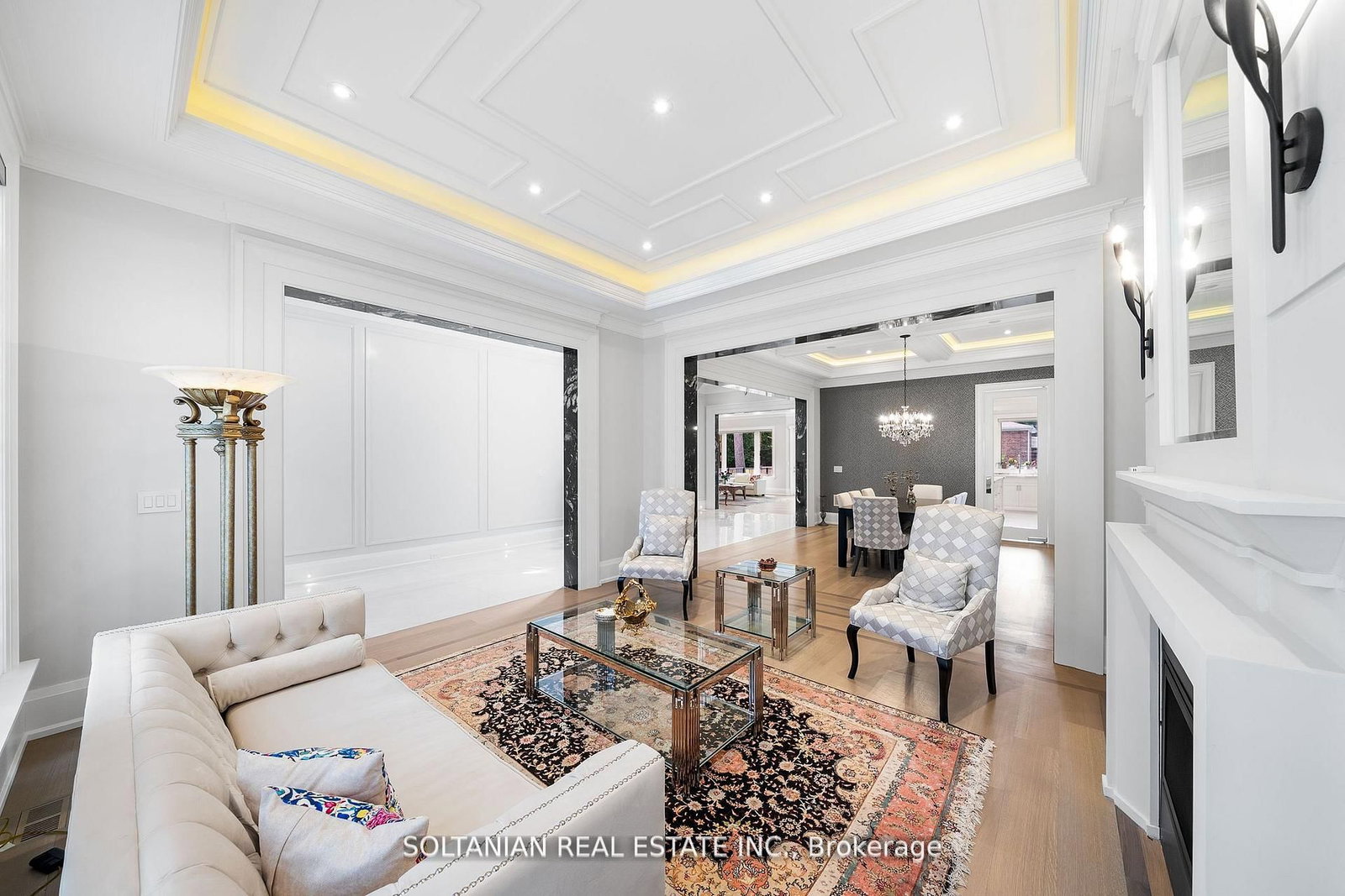319 Betty Ann Drive • Toronto, ON photo 16