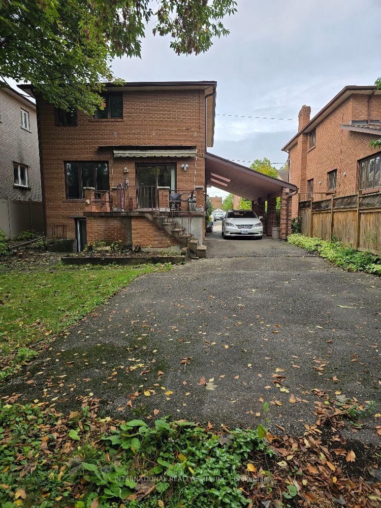 607 Coldstream Avenue