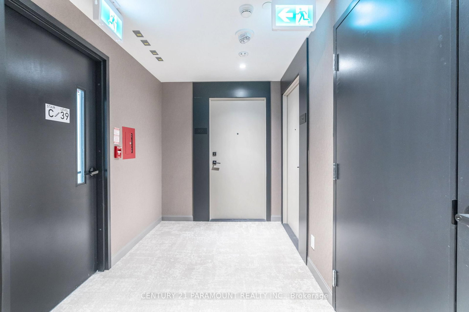 55 Mercer Street • #3902 • Toronto, ON photo 5