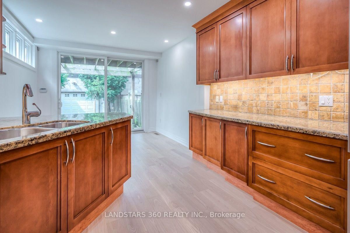 196 Brunswick Avenue • Toronto, ON photo 15