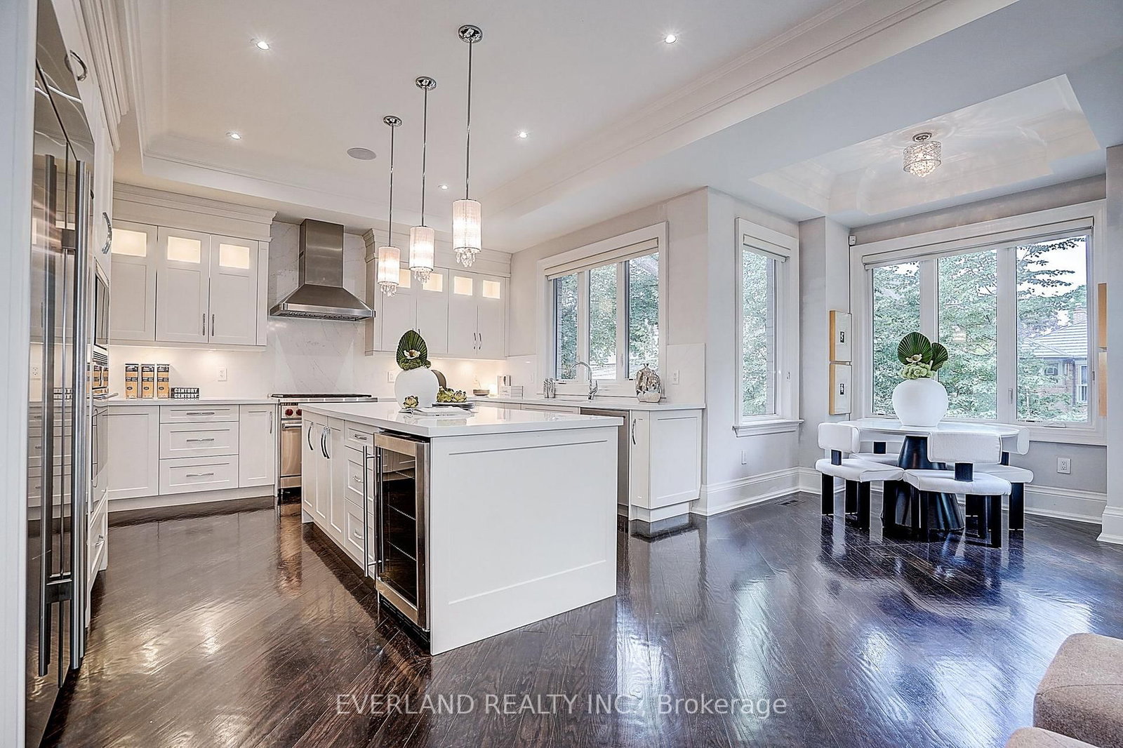 274 Joicey Boulevard • Toronto, ON photo 18