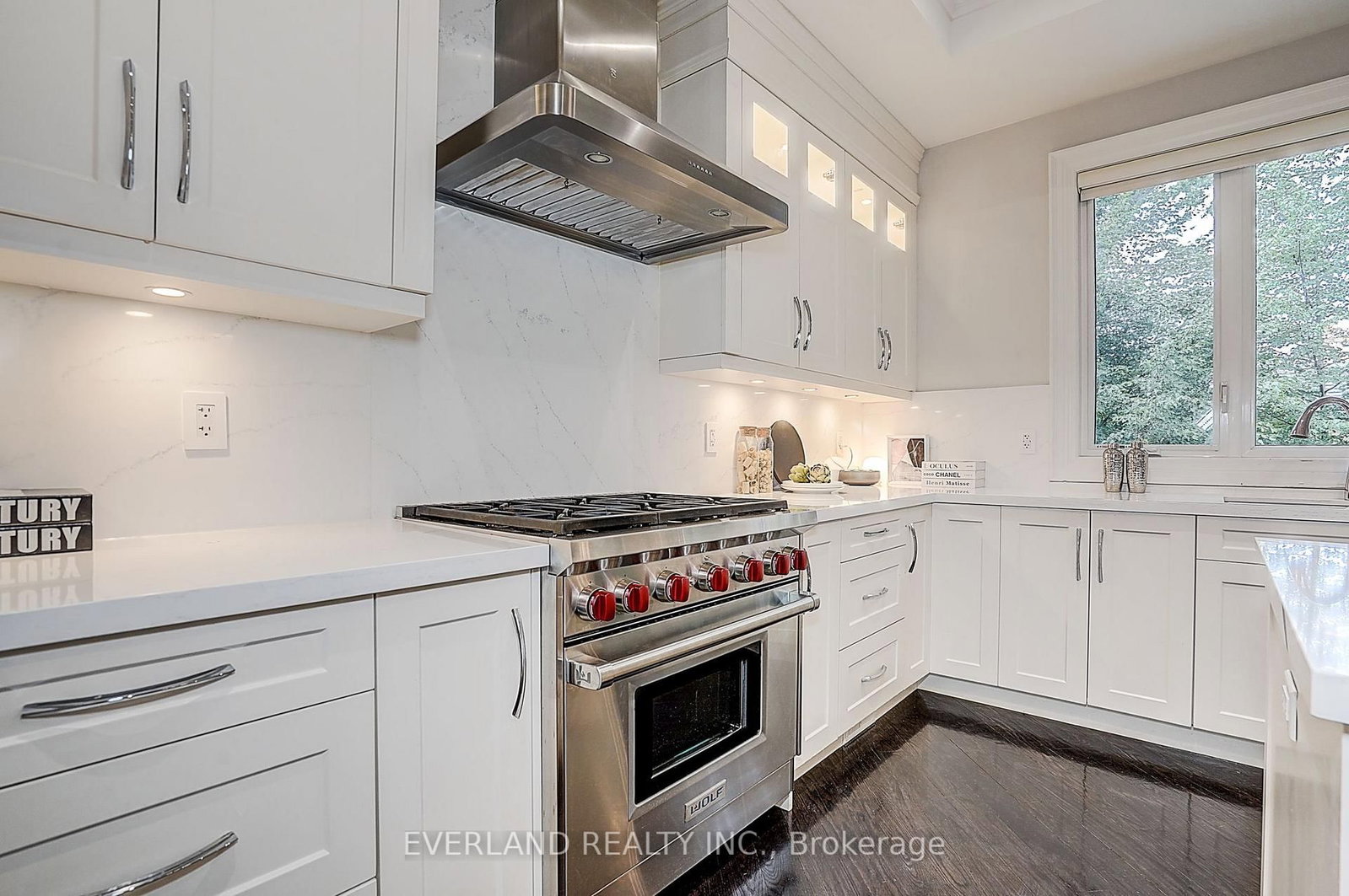 274 Joicey Boulevard • Toronto, ON photo 19