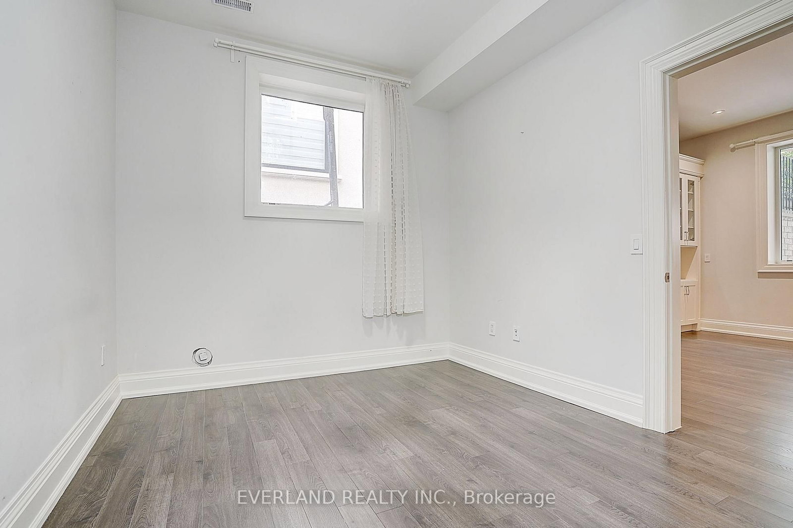 274 Joicey Boulevard • Toronto, ON photo 40
