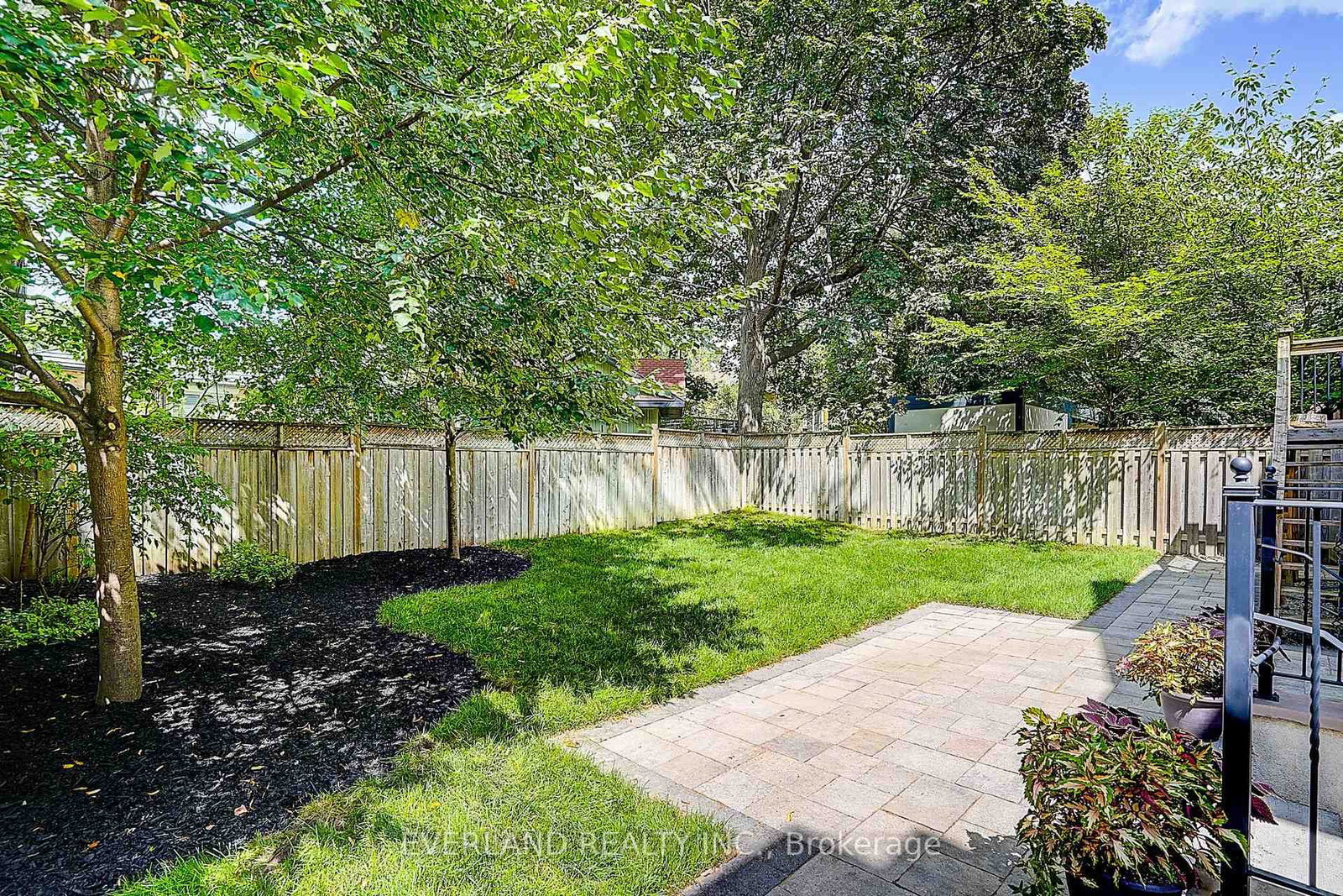 274 Joicey Boulevard • Toronto, ON photo 43