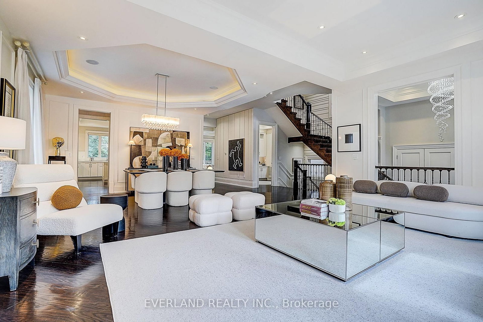 274 Joicey Boulevard • Toronto, ON photo 9