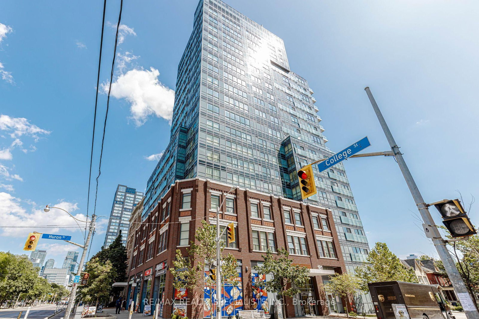 181 Huron Street • #604 • Toronto, ON photo 1
