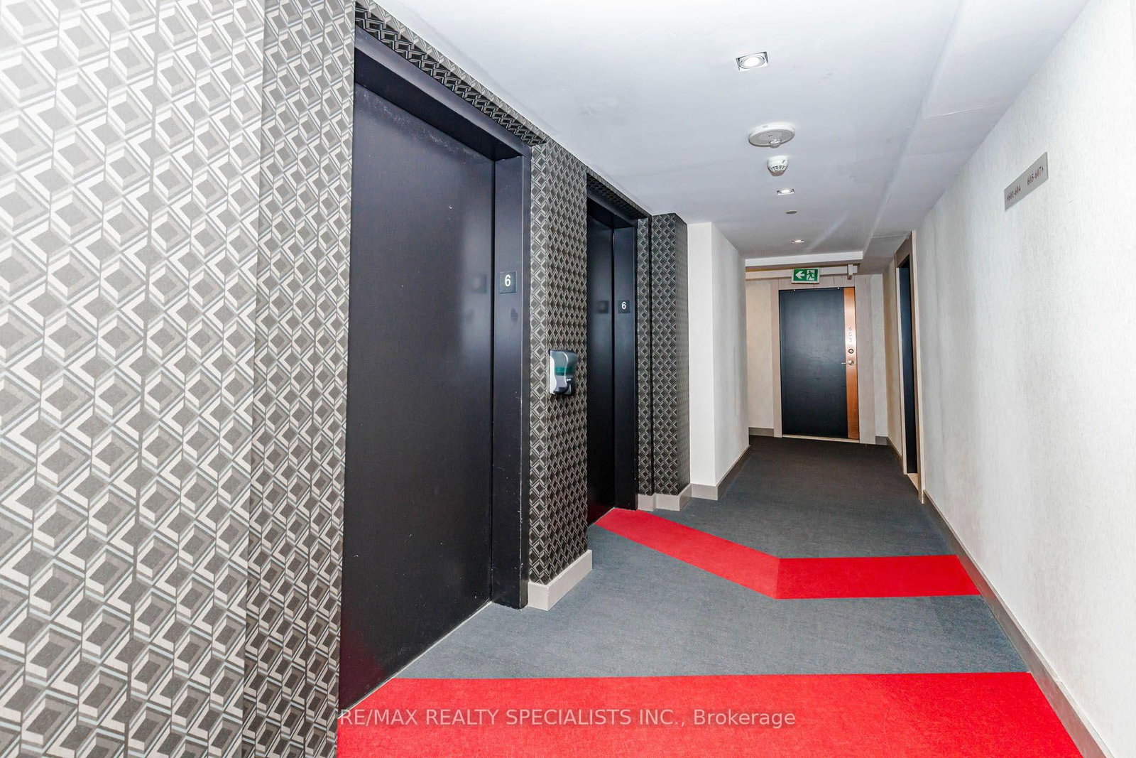 181 Huron Street • #604 • Toronto, ON photo 6