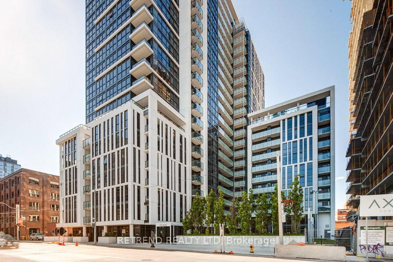 2004 - 400 Adelaide Street E