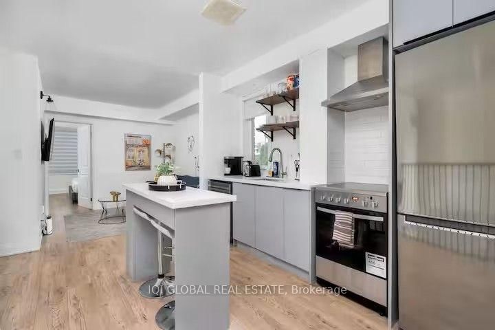Mainfloor - 525 Ossington Avenue