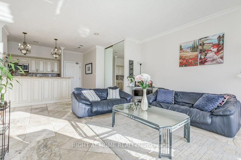 25 Grenville Street • #PH2 • Toronto, ON photo 16
