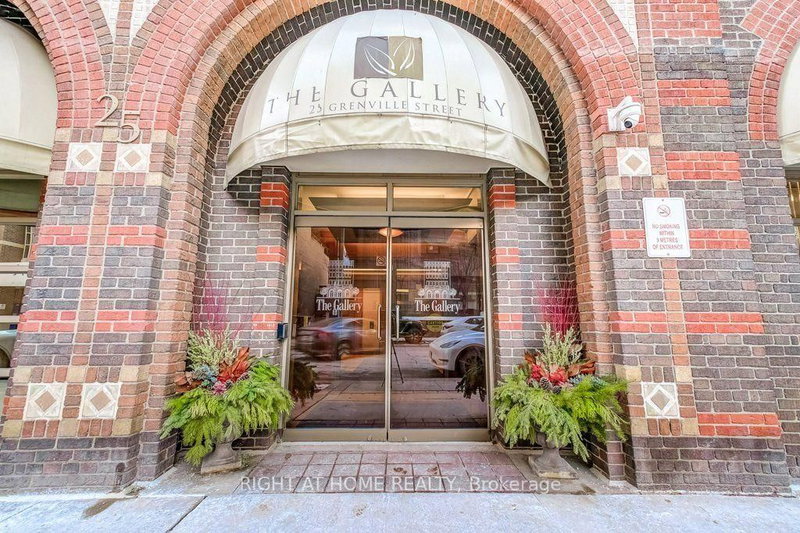 PH2 - 25 Grenville Street