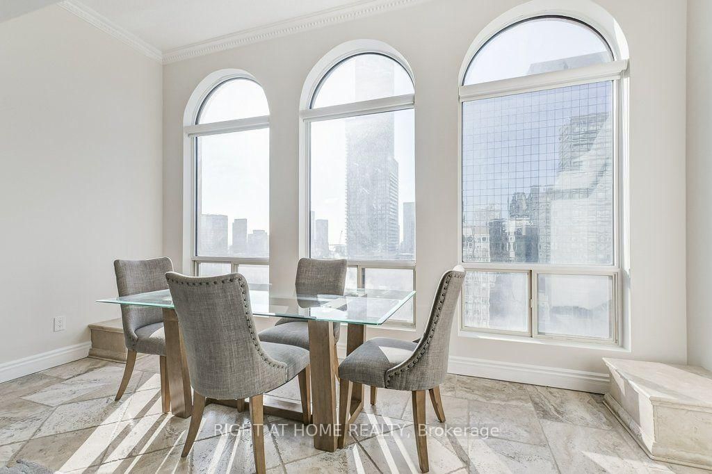 25 Grenville Street • #PH2 • Toronto, ON photo 20