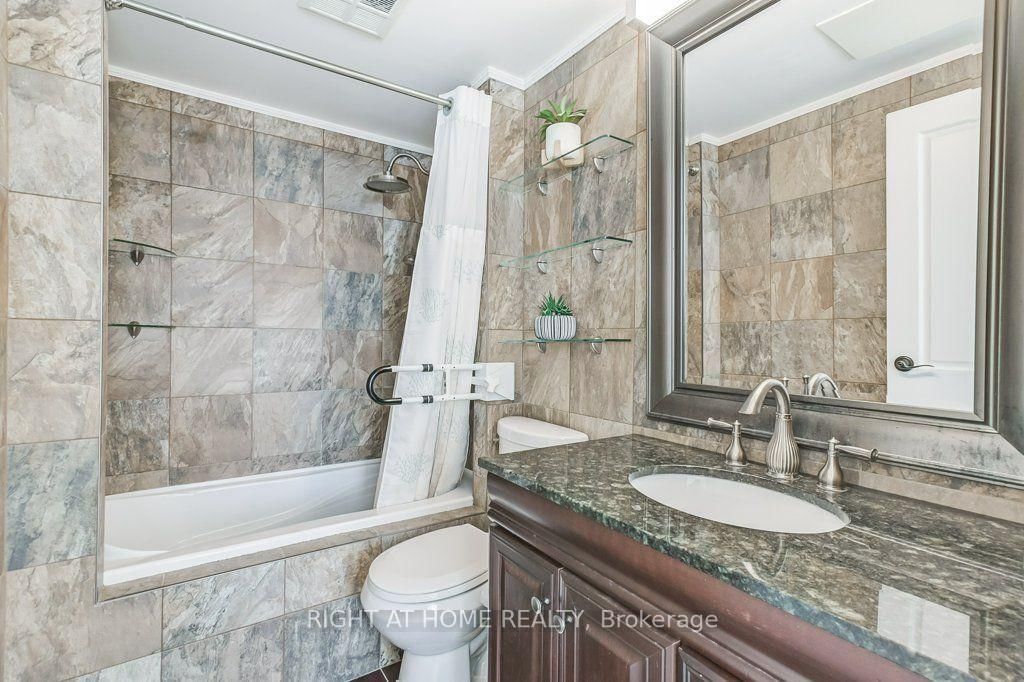 25 Grenville Street • #PH2 • Toronto, ON photo 26