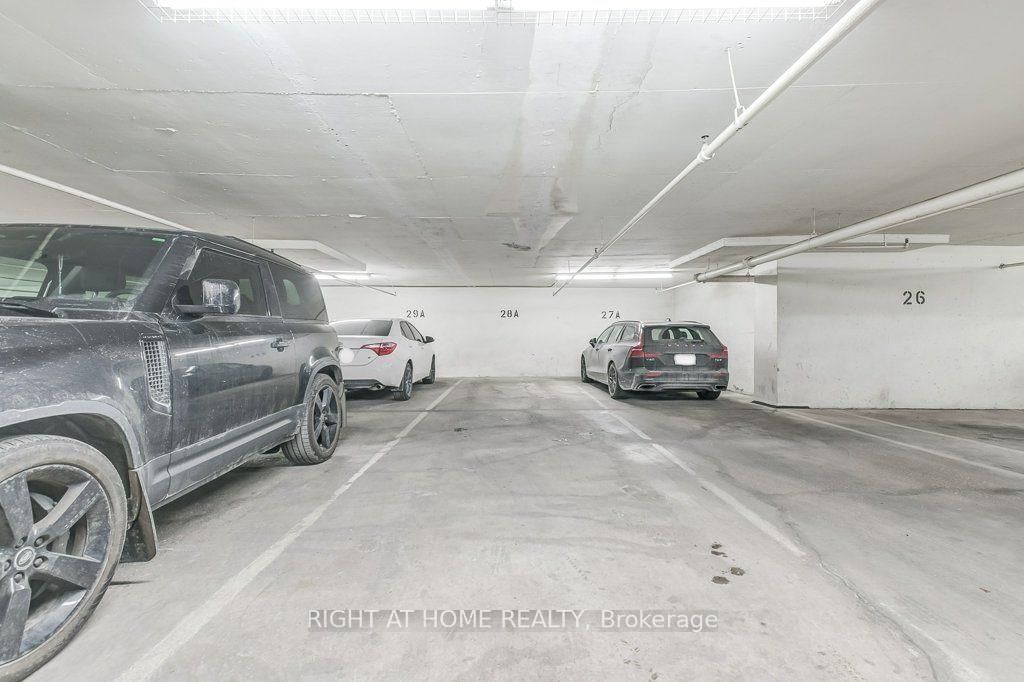 25 Grenville Street • #PH2 • Toronto, ON photo 32