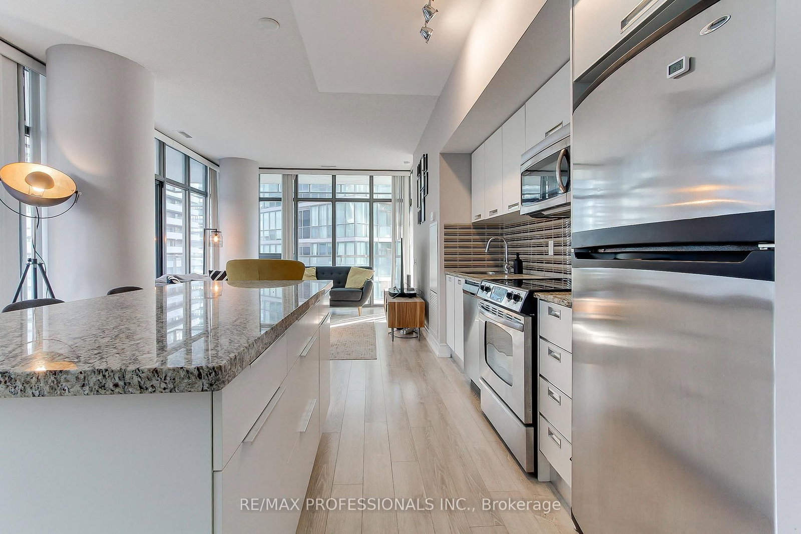 33 Charles Street E • #710 • Toronto, ON photo 13