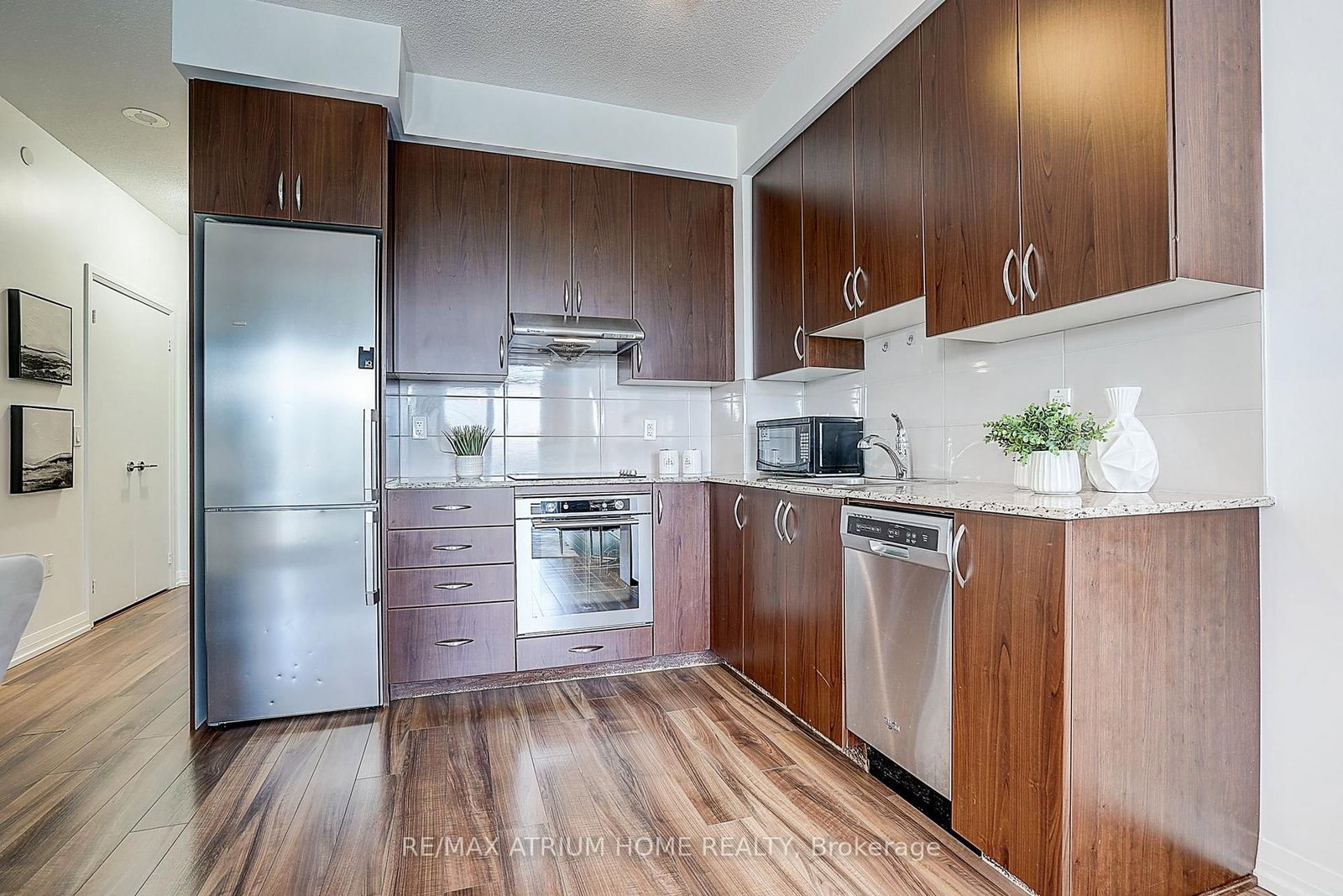 55 Ann O'reilly Road • #810 • Toronto, ON photo 8