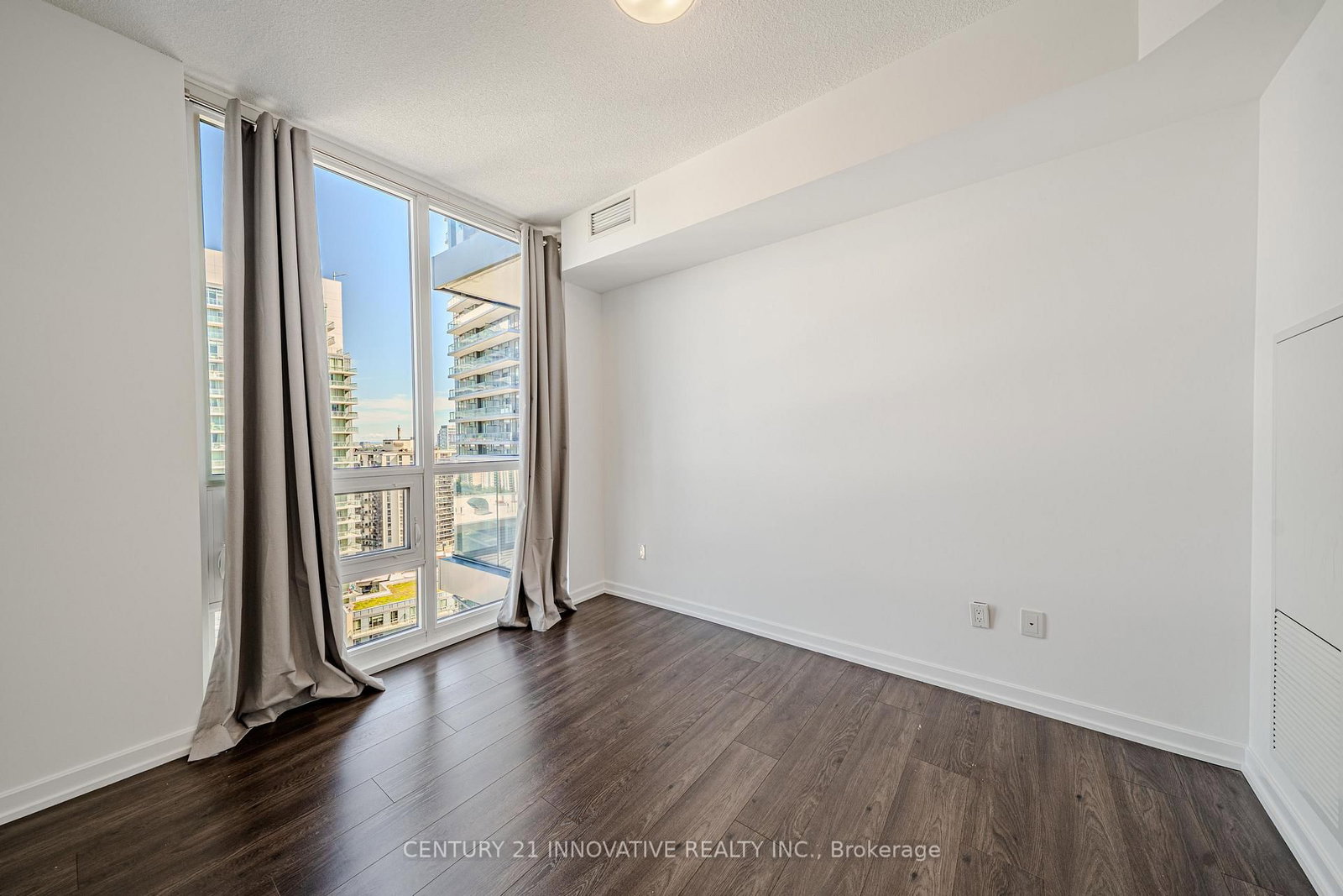 50 Forest Manor Road • #1805 • Toronto, ON photo 16
