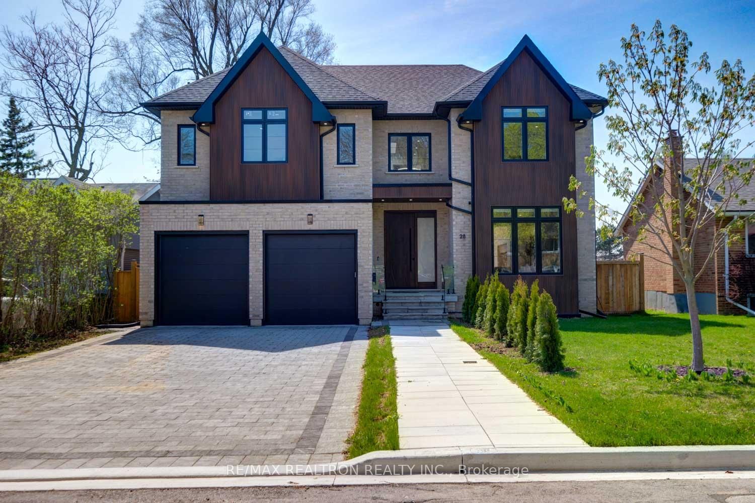 28 Ternhill Crescent • Toronto, ON photo 1