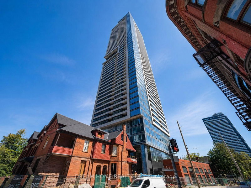 1801 - 609 Sherbourne Street