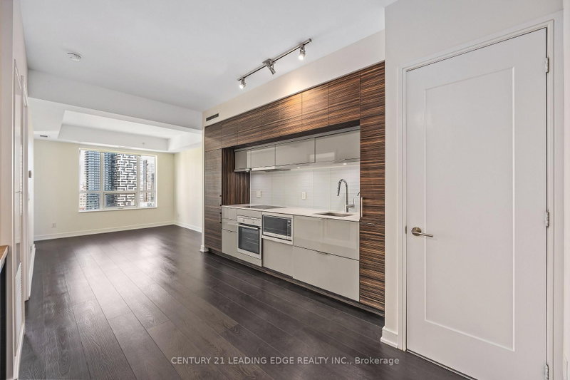 2703 - 88 Scott Street