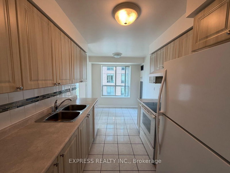 715 - 39 Pemberton Avenue
