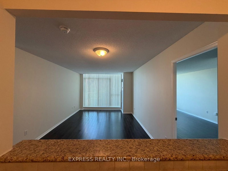PH11 - 39 Pemberton Avenue