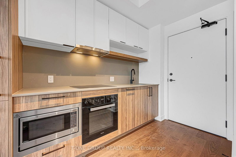 1210 - 91 Montclair Avenue