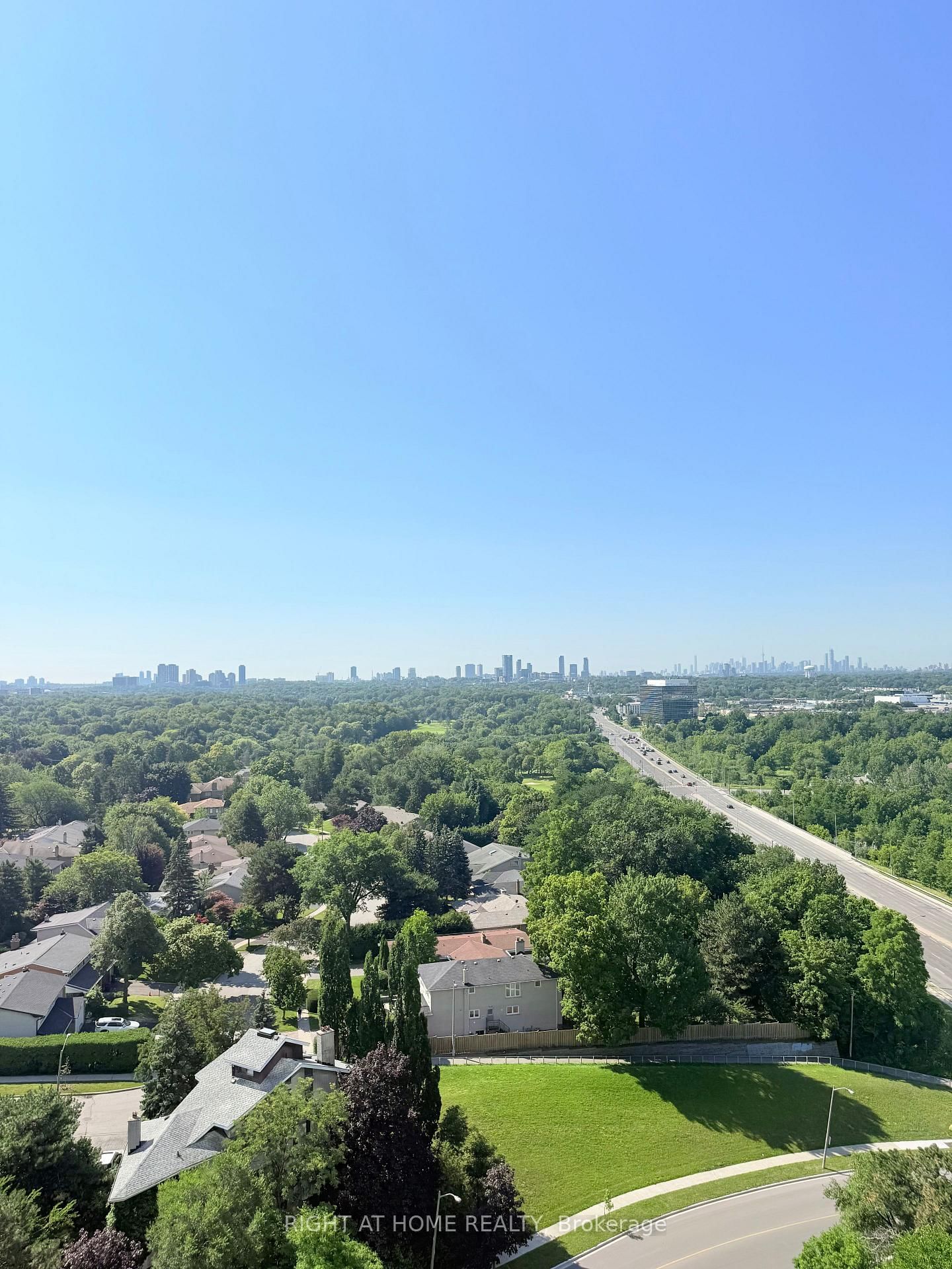 18 Graydon Hall Drive • #1509 • Toronto, ON photo 30