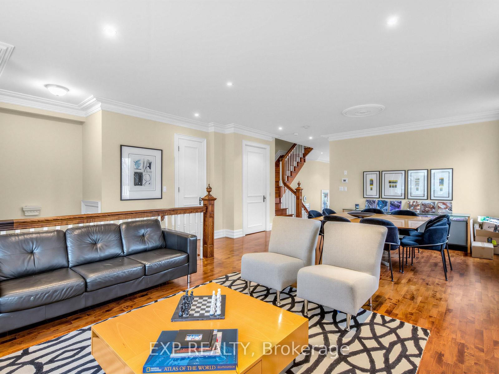 241 Poplar Plains Street, Toronto 5