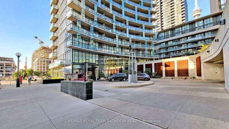 3003 - 25 Capreol Court