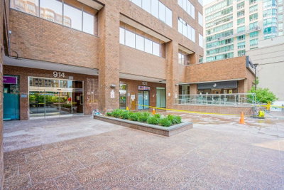 Office for lease at 700-920 Yonge Street, Toronto, Ontario, M4W 3C7 - Annex - MLS: C13704582