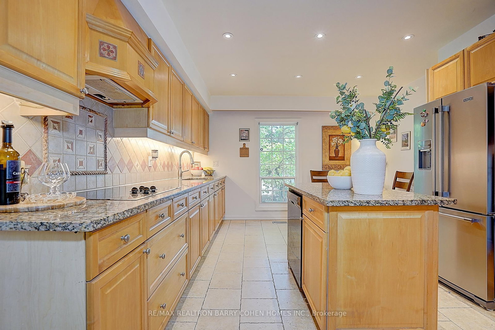 321 Lawrence Avenue E • Toronto, ON photo 18