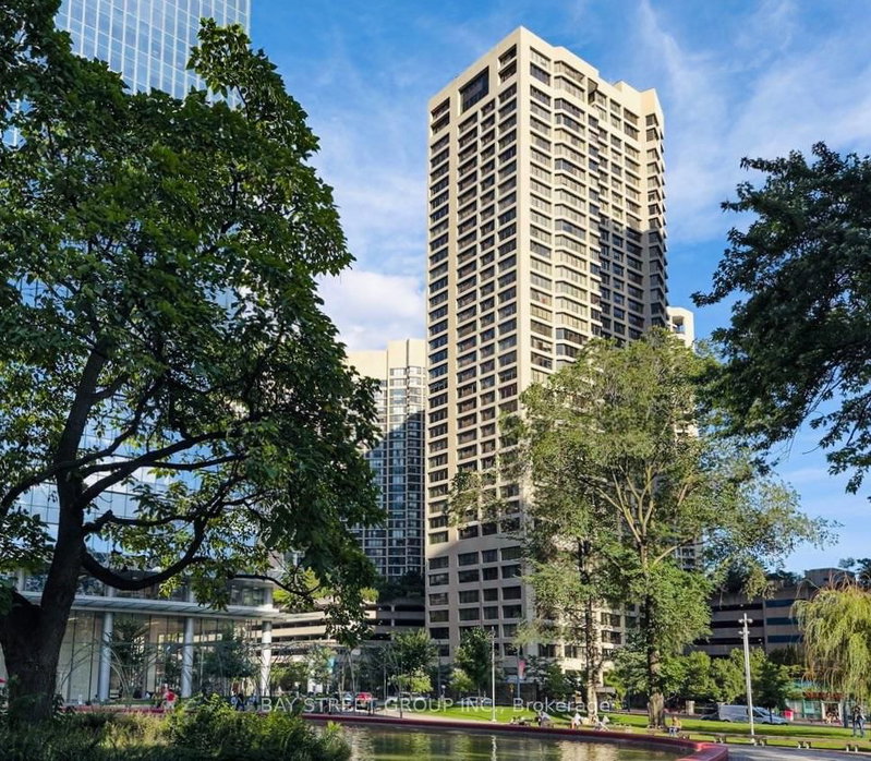 606 - 55 Harbour Square