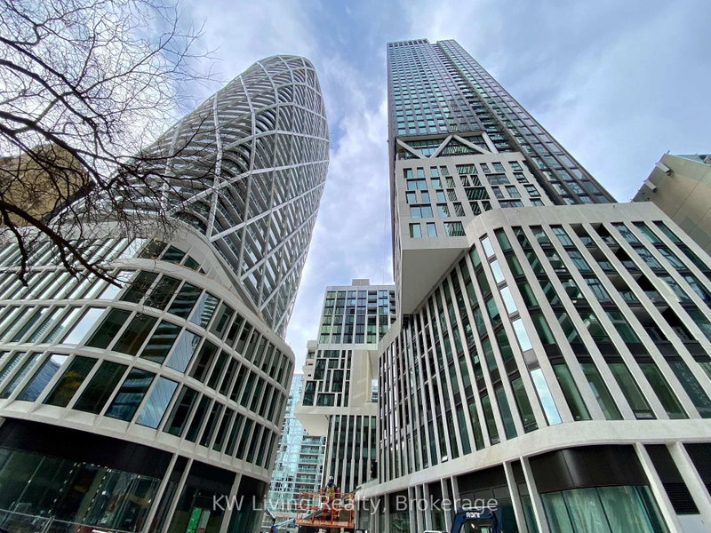 2908 - 238 Simcoe Street