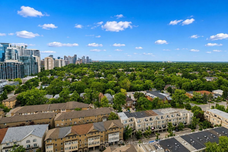 2008 - 88 Sheppard Avenue E