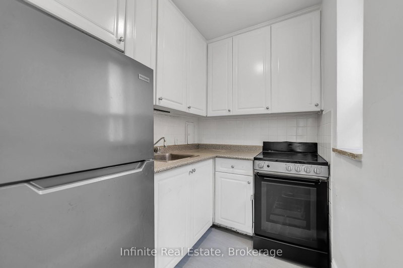 111 - 896 Eglinton Avenue E