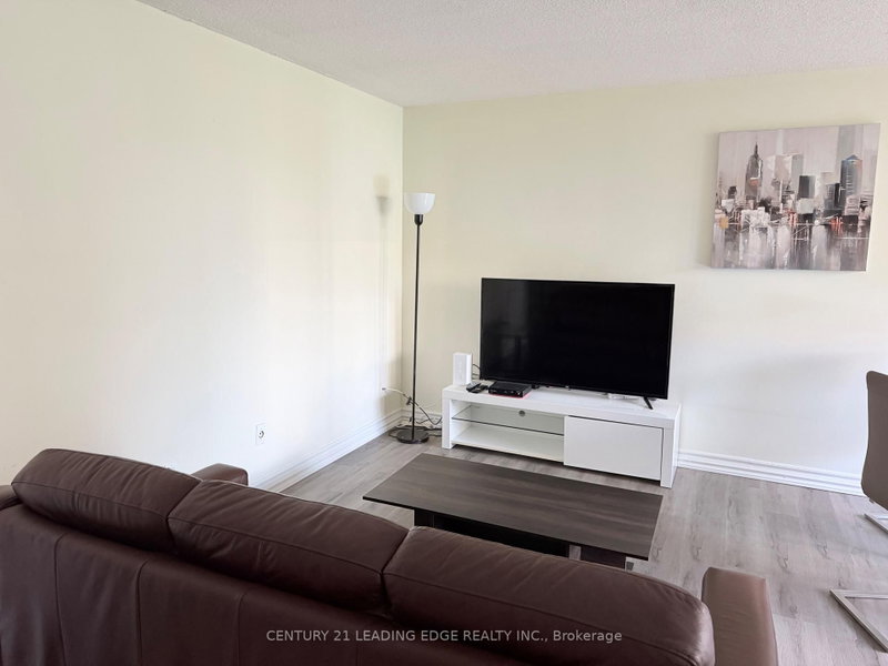463 - 49 Mccaul Street