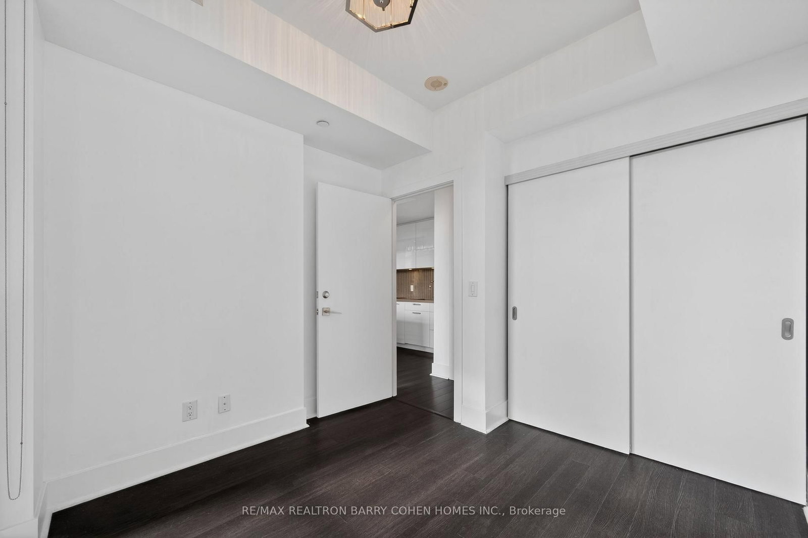 32 Davenport Road • #303 • Toronto, ON photo 14