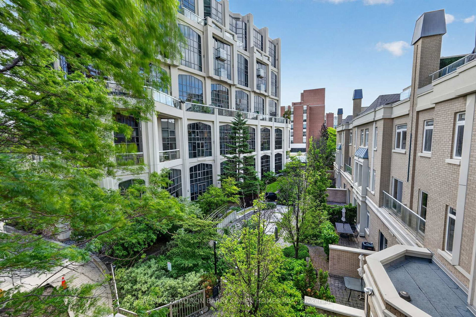 32 Davenport Road • #303 • Toronto, ON photo 23
