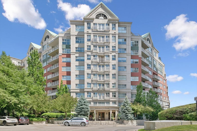 818 - 18 Concorde Place