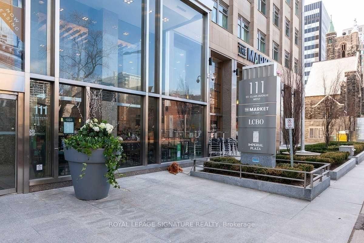 111 St Clair Avenue W • #802 • Toronto, ON photo 19