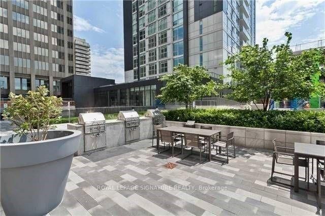 111 St Clair Avenue W • #802 • Toronto, ON photo 26